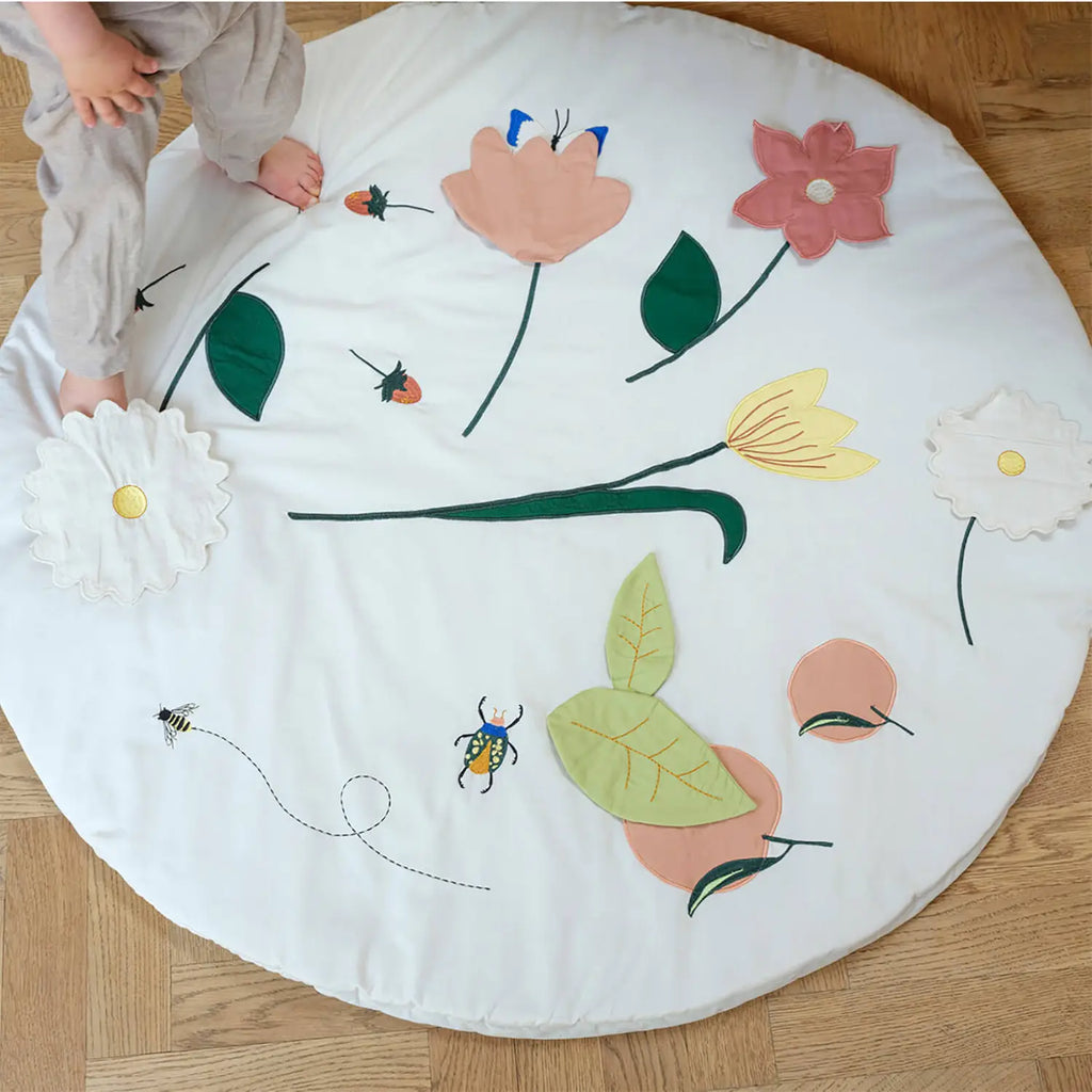 The Fabelab Flower activity blanket makes a lovely gift for any newborn.