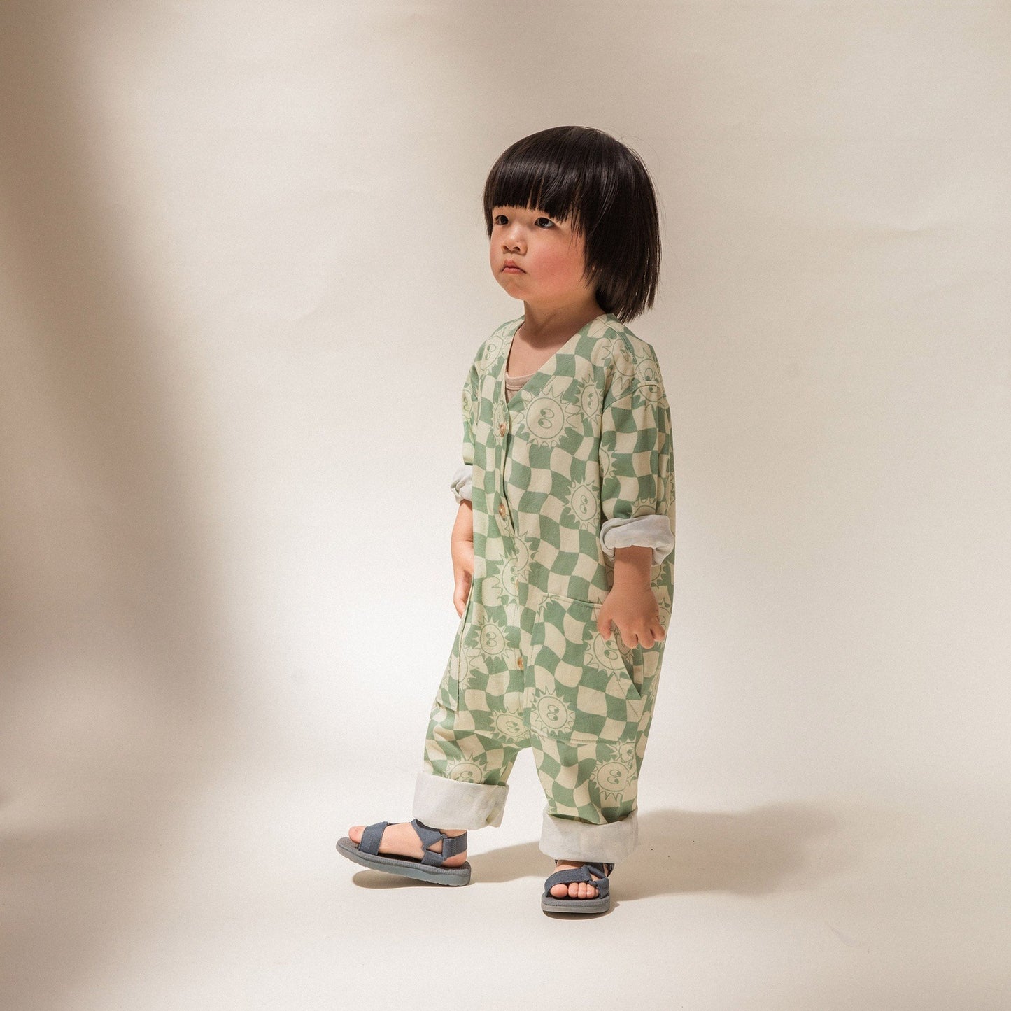 The Claude & Co check sunshine Overalls in Sage are a lovely gender neutral addition to your kiddies wardrobe. 