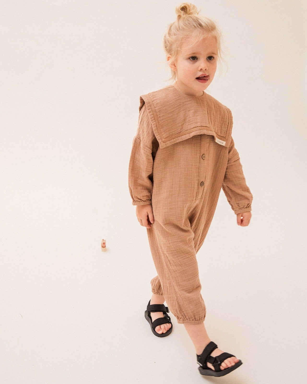Claude & Co jumpsuit with collar in fawn, Children’s Clothing, baby clothing, children’s jumpsuit, sustainable children and baby clothes, Claude & Co Stockist, Nottinghamshire independent children’s store, birthday gift