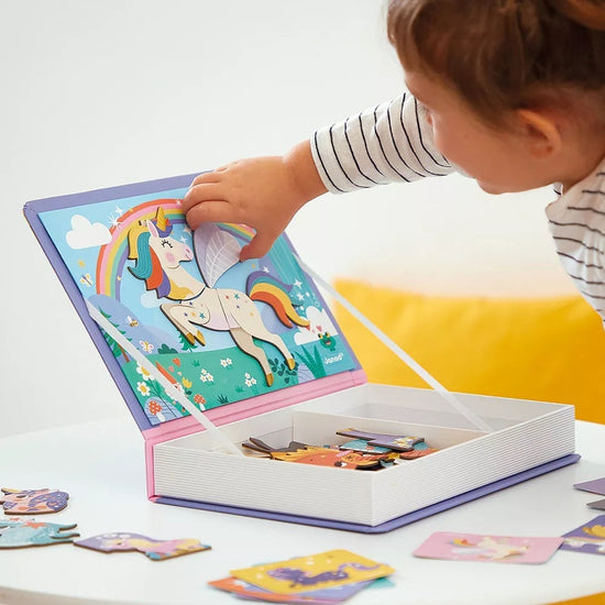 Janod Magneti’ Book Educational Toy | Unicorns