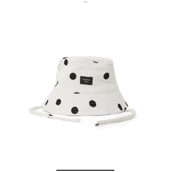 The another fox polka spot baby sun hat is available at Nottinghamshire children’s store Alf & Co 