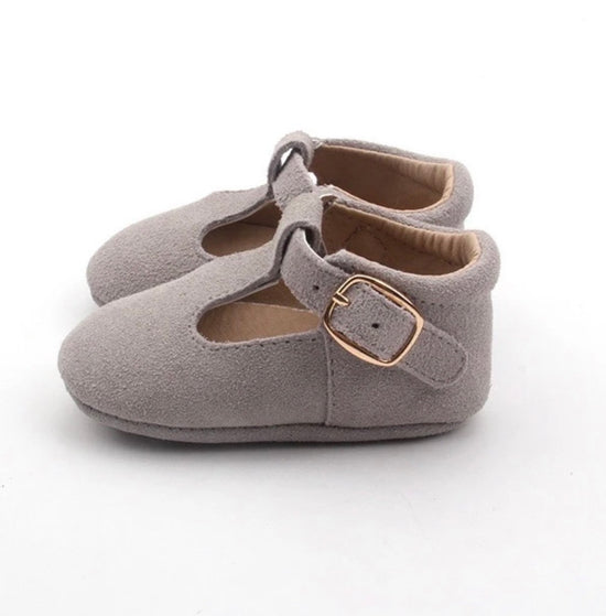 Load image into Gallery viewer, Bohemia Closet Bunny Suede Traditional T-Bar shoes are available from midlands children’s store Alf &amp;amp; Co. A lovely finishing touch to a baby gift hampers
