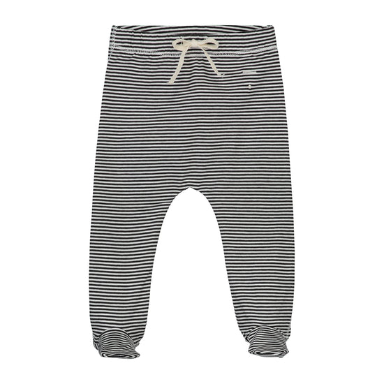 Alf & Co is a midlands based children’s store and they are stockist of the gorgeous Gray Label Baby Footies 