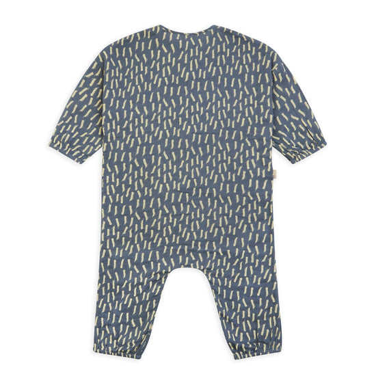 Alf & Co is a Nottinghamshire based independent children’s store and they are stockist of the Claude & Co Jumpsuit with collar-dash 